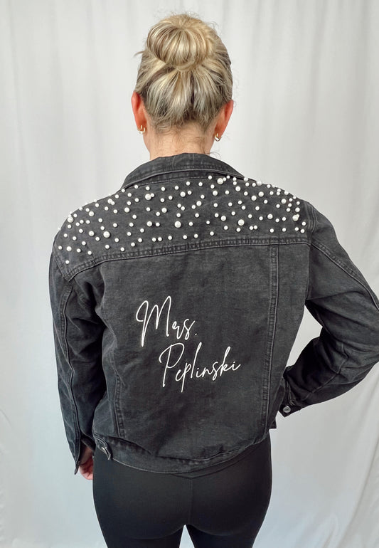 CUSTOM EMBROIDERED JEAN JACKET