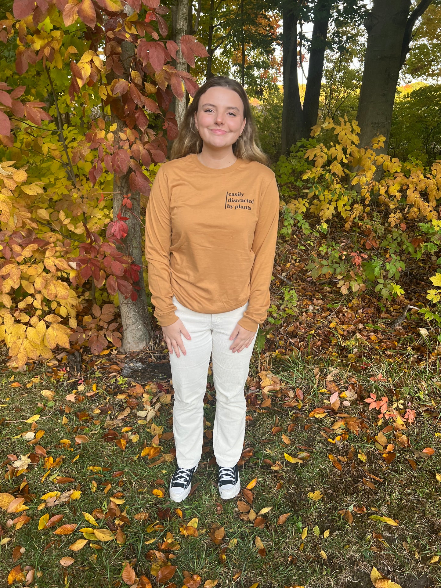 EASILY DISTRACTED BY PLANTS SHORT OR LONG SLEEVE