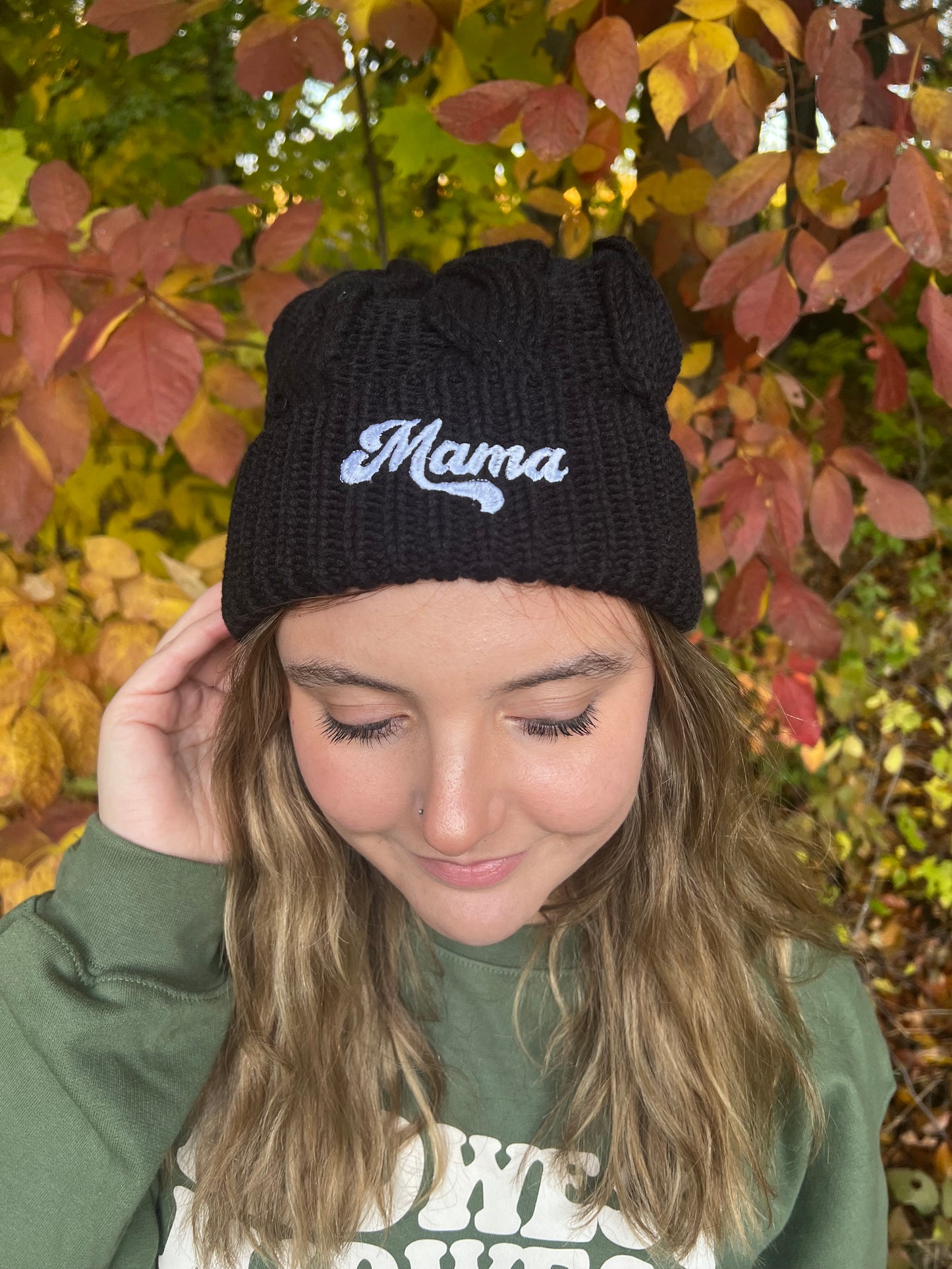 MAMA EMBROIDERED BLACK BEANIE