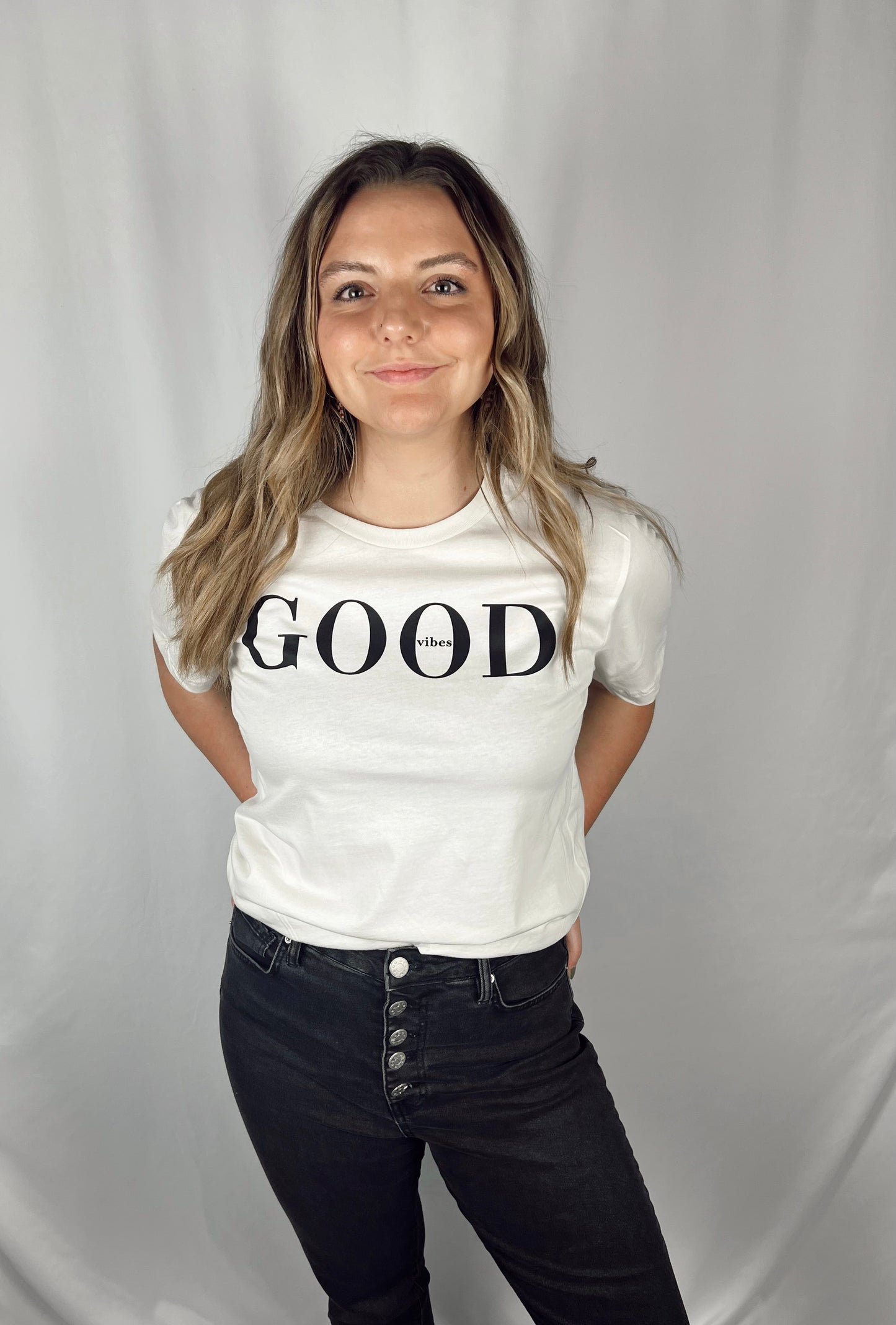 GOOD VIBES SHORT SLEEVE