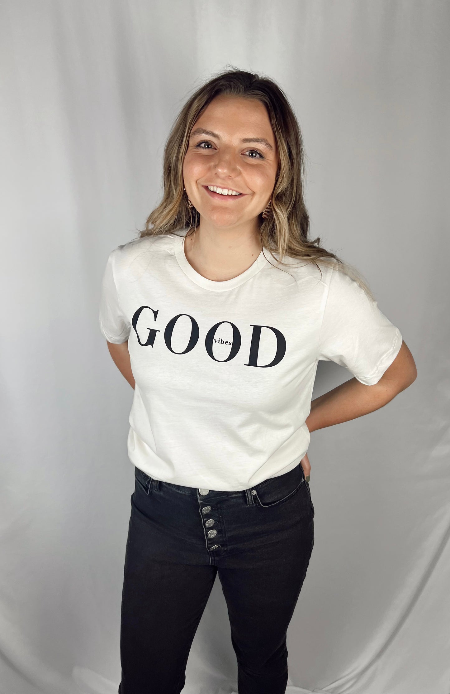 GOOD VIBES SHORT SLEEVE